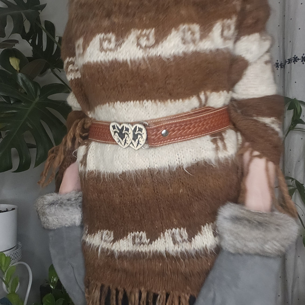 70s Vintage Alpaca Wool Knit Poncho with Fringe Brown & Cream Boho Festival - Picture 7 of 7